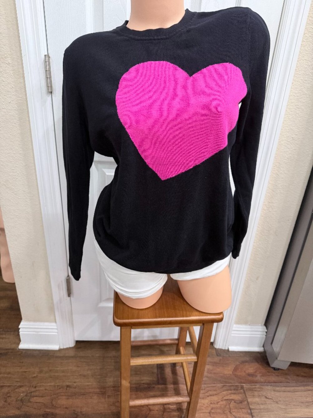 Tommy Hilfiger Black Sweater Pink Heart Crewneck Cotton Knit XS/S